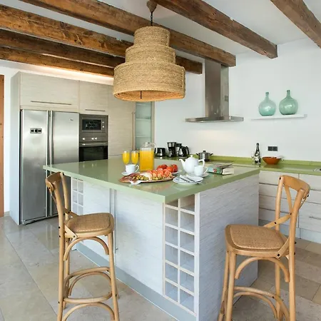 Owl Alvarez - Luxury Retreat In The Old Town Pollenca