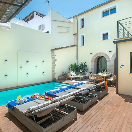 Owl Alvarez - Luxury Retreat In The Old Town Villa Pollença