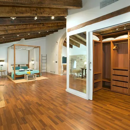 Owl Alvarez - Luxury Retreat In The Old Town *